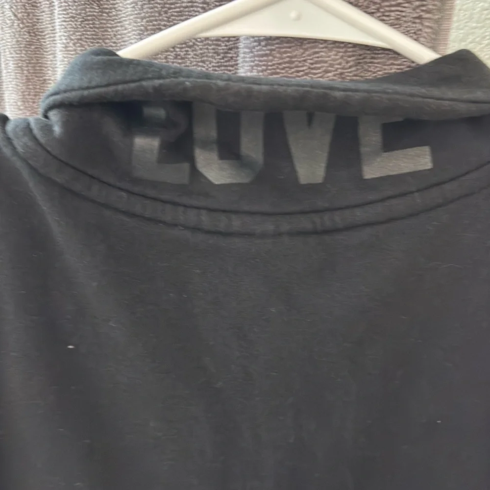 Black Pullover Sweatshirt Animal Print Zebra VS Half Zip large - Picture 3 of 5